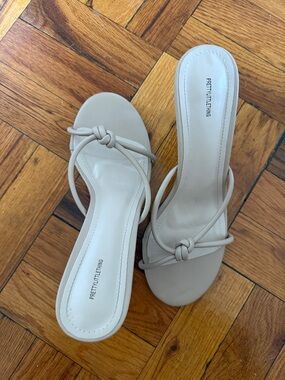 PrettyLittleThing Neutral Knot Strap Slide Mules